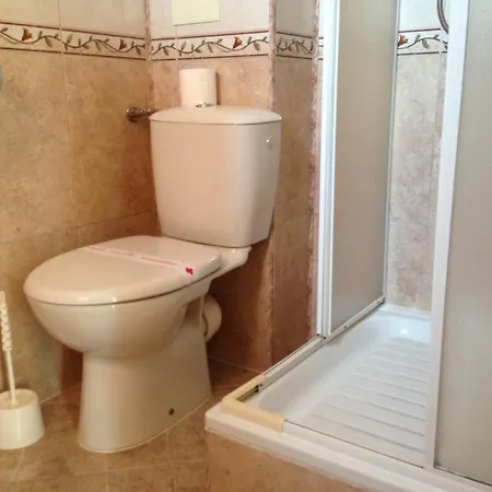 Family Hit Хотел 2*