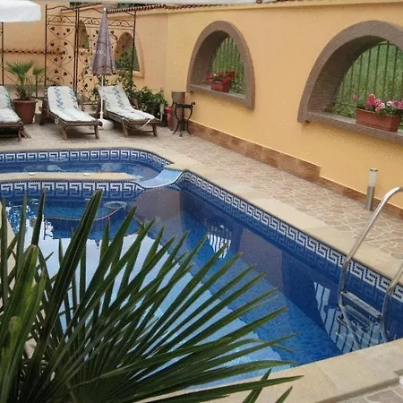 Отель Family Hit Китен